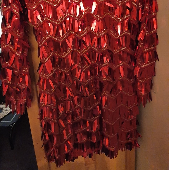 Dress - Picture 2 of 4